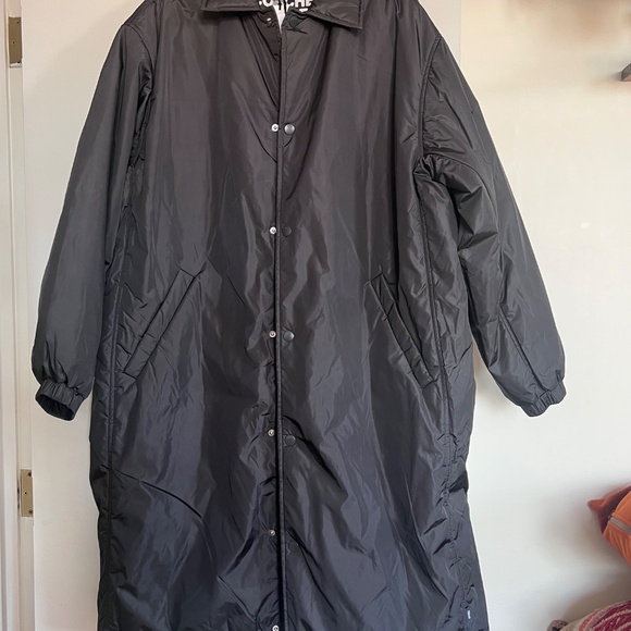 Aritzia Oversize Coaches Coat Size 3, New with Tags - Picture 9 of 10